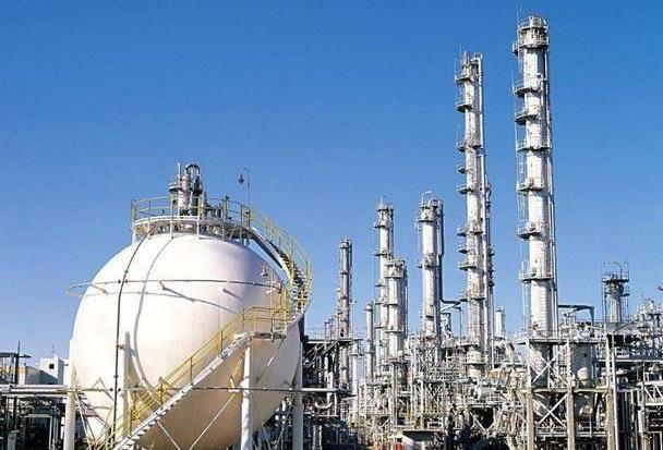 亚洲唯一的永久中立国,资源多到卖不完,水电天然气免费使用