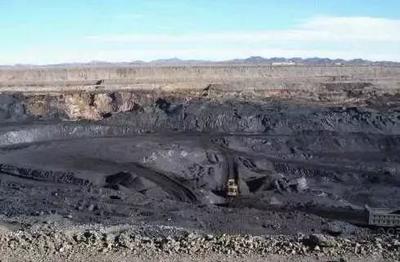 停产1年损失80亿元!两座亚洲最大露天煤矿因征地被“卡脖子